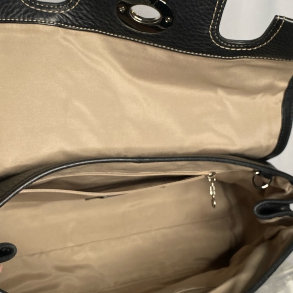 VNTAGE COACH HAMILTON SATCHEL BLACK PEBBLED LEATHER W/ FLAP & SILVER HARDWARE - Picture 5 of 5